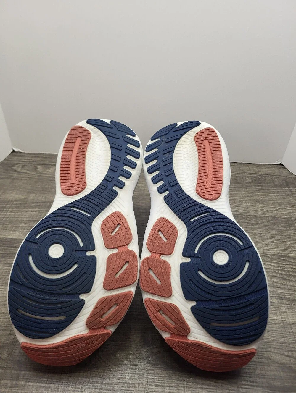 Brooks gently used